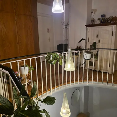 Doppelzimmer Mit Wc Im Flur, Kein Bad, Keine Dusche *